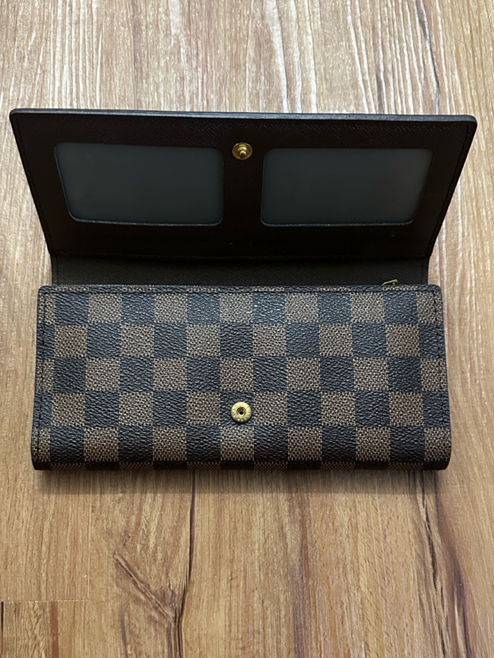 Classic Brown Checkered Long Card Holder Wallet - Picture 5 of 6
